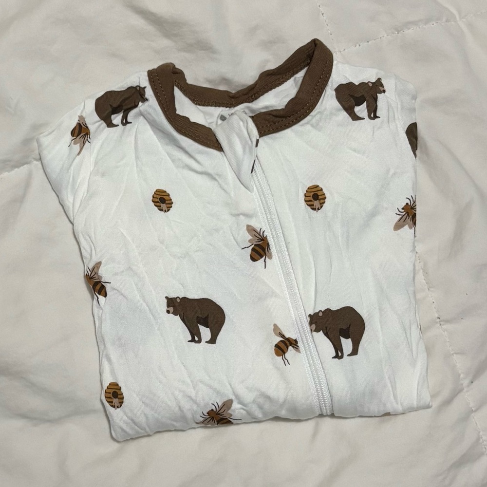 Kyte Baby Honey Bear Zipper Romper